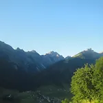شقة Pfurtschell